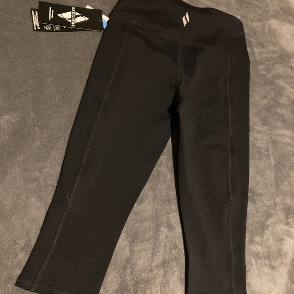 Lot of two pair,Skechers Women’s Black and Navy Bottoms - Picture 3 of 8